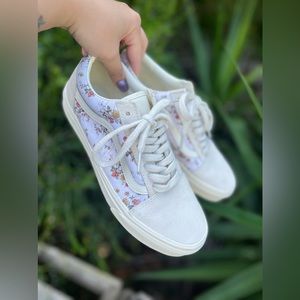 Vans Old Skool Vintage Floral Shoes